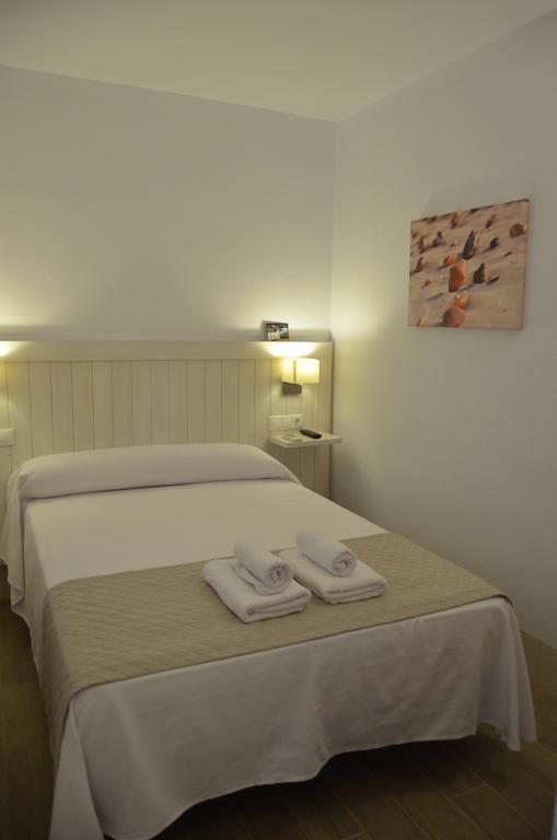Hostal La Fonda Conil De La Frontera Ruang foto