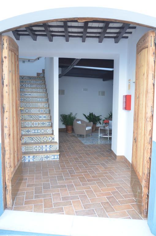 Hostal La Fonda Conil De La Frontera Bagian luar foto