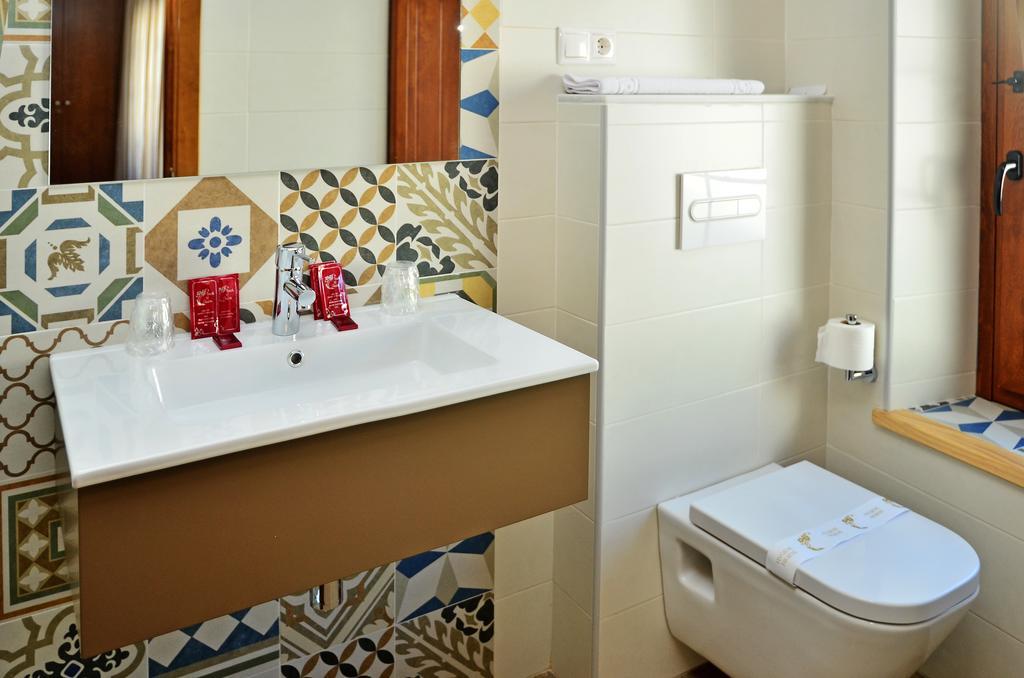Hostal La Fonda Conil De La Frontera Ruang foto