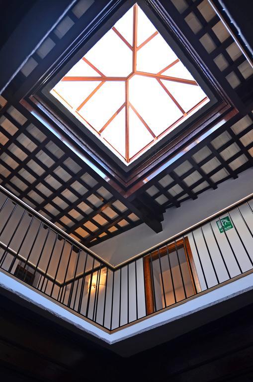 Hostal La Fonda Conil De La Frontera Bagian luar foto