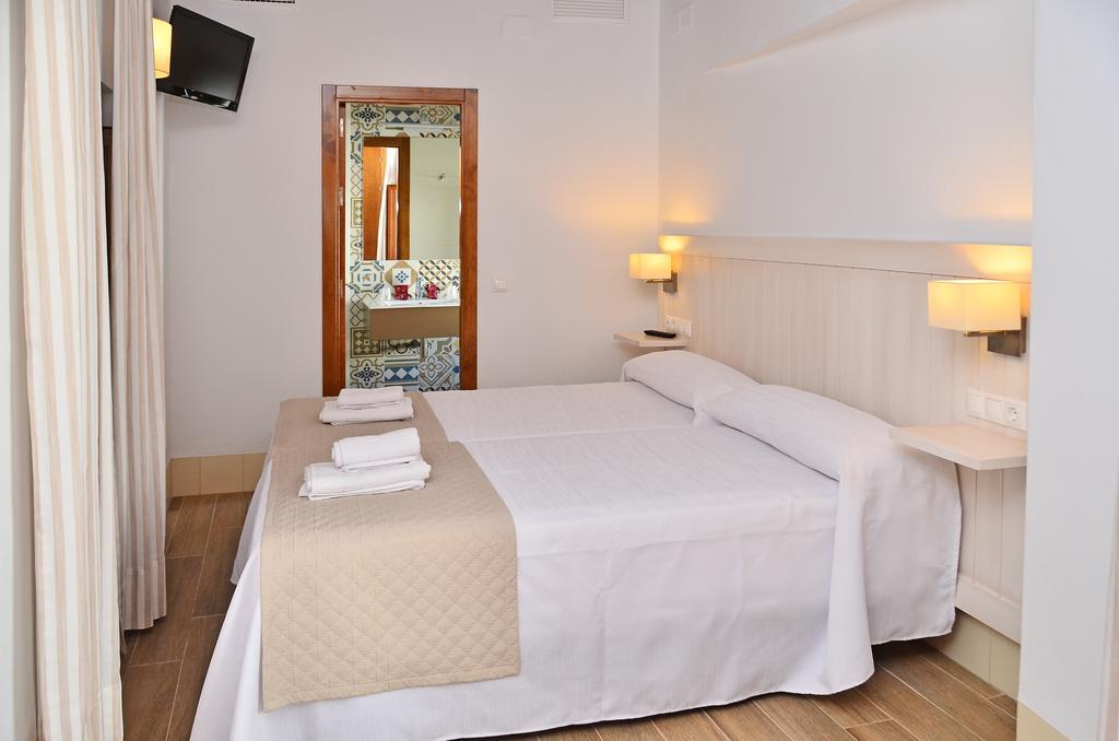 Hostal La Fonda Conil De La Frontera Ruang foto