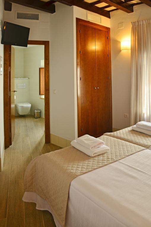 Hostal La Fonda Conil De La Frontera Ruang foto