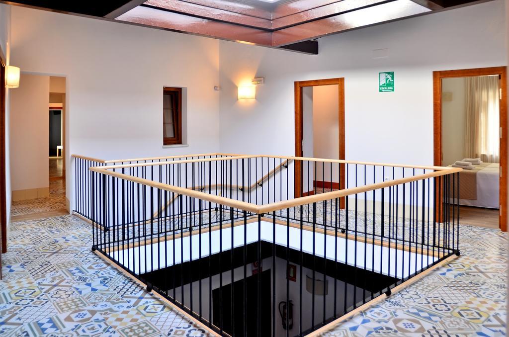 Hostal La Fonda Conil De La Frontera Bagian luar foto