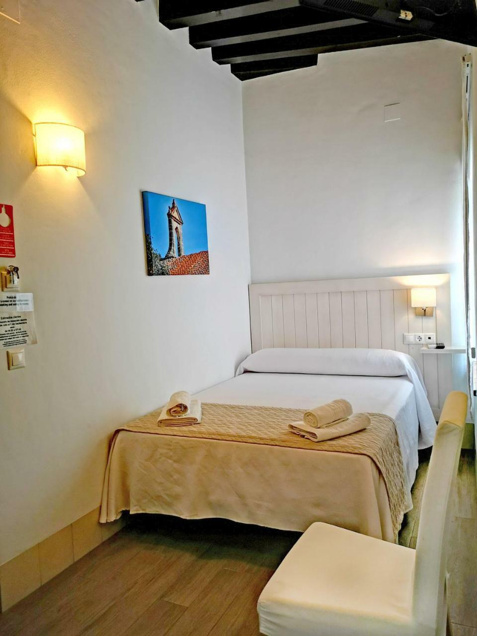 Hostal La Fonda Conil De La Frontera Bagian luar foto