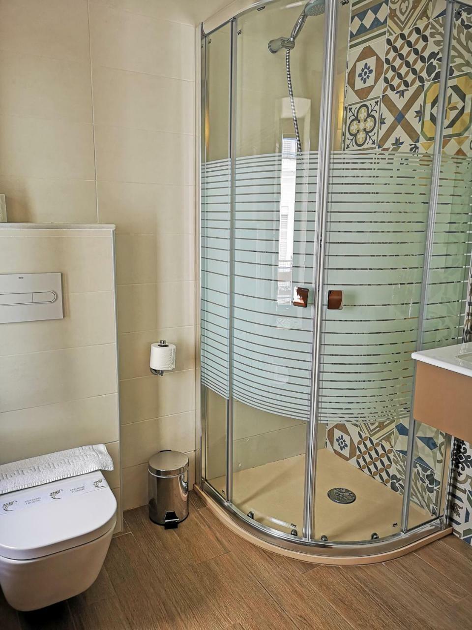 Hostal La Fonda Conil De La Frontera Bagian luar foto